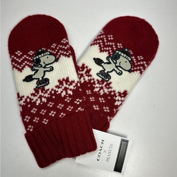 Coach X Peanuts Snoopy 100% Wool Burgundy Snowflakes Winter Mitten NEW NWT - Picture 1 of 2